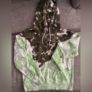 Champion Medium Khaki Apparel